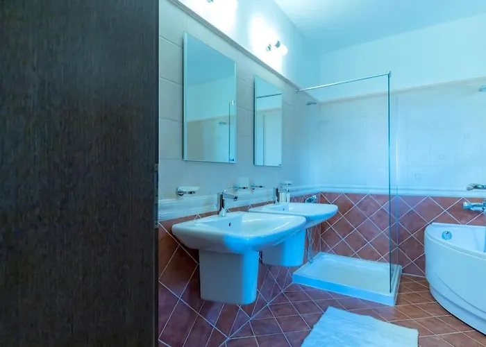 Luxury 2 Bedroom In Sozopolis سوزوبول